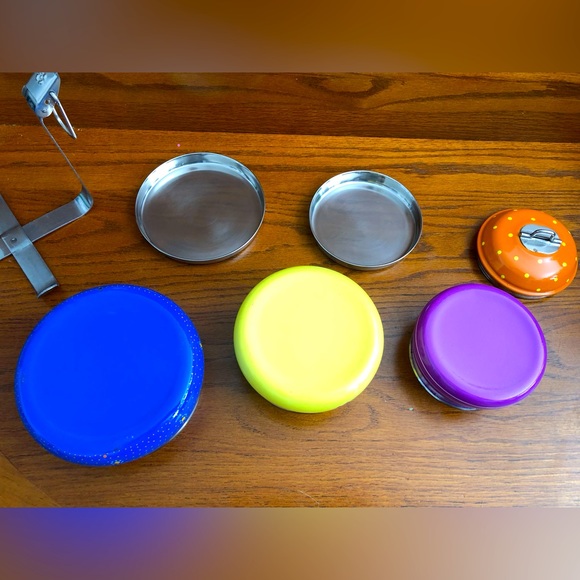 Food/Storage Containers - Picture 3 of 5